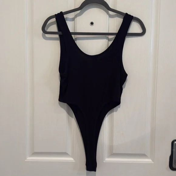 ✅ Bozzolo ribbed thong body suit - Picture 4 of 5